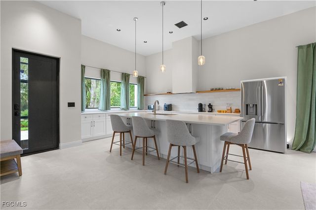 10186 Carolina ST, Bonita Springs, FL 34135