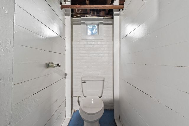 42 AVENUE B, Bayonne, NJ 07002