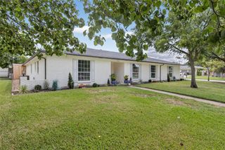2016 Briar Trail, Hurst, TX 76054