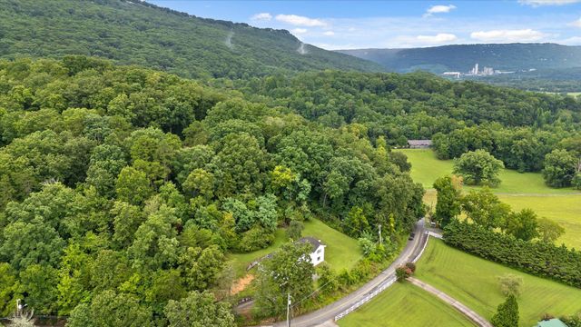 1403 Ogrady Drive, Chattanooga, TN 37419