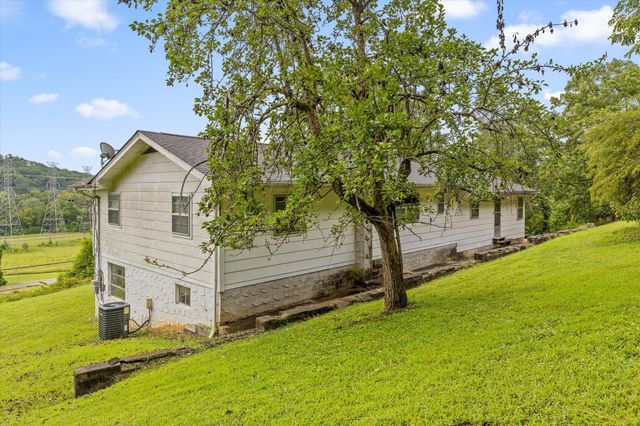 1403 Ogrady Drive, Chattanooga, TN 37419