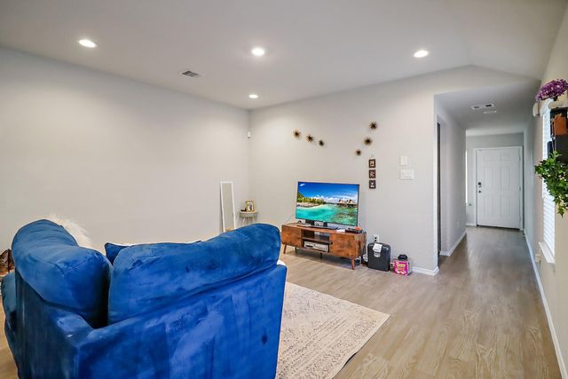 2318 Otter Falls Drive, Spring, TX 77373