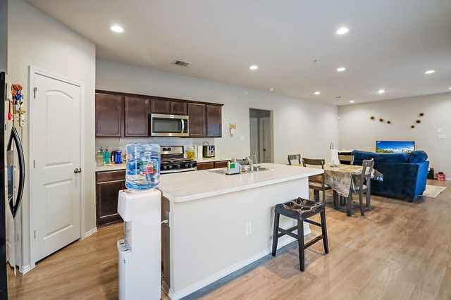 2318 Otter Falls Drive, Spring, TX 77373
