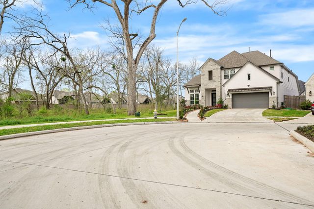 9003 Delta Place Court, Missouri City, TX 77459