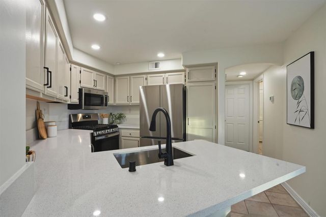 400 N the Strand 21, Oceanside, CA 92054