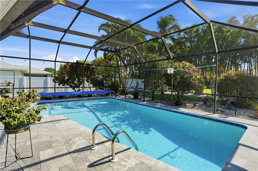 242 SW 46th TER, Cape Coral, FL 33914