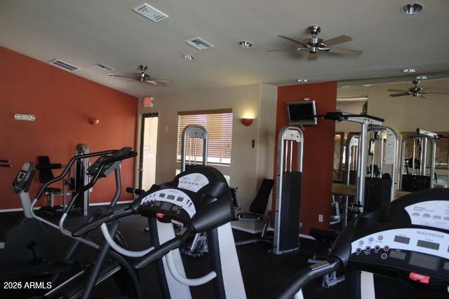 3830 E LAKEWOOD Parkway E 2057, Phoenix, AZ 85048