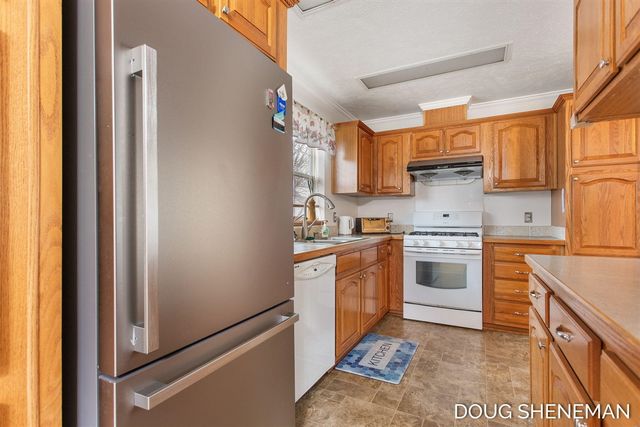 128 129th Avenue, Holland, MI 49424