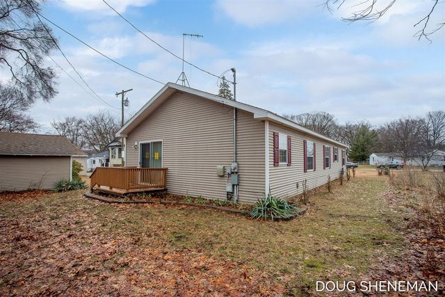 128 129th Avenue, Holland, MI 49424