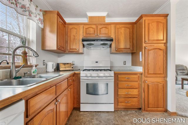 128 129th Avenue, Holland, MI 49424