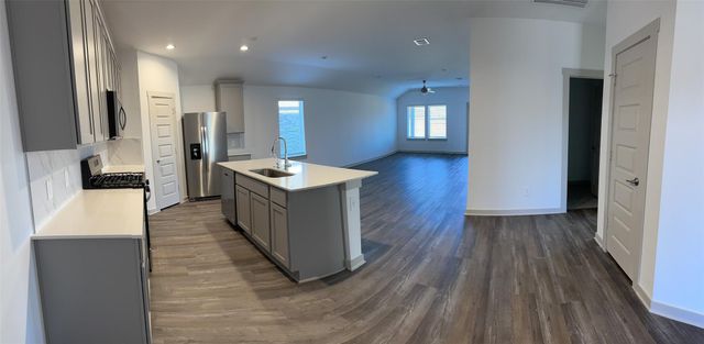 7315 Lakeway Bluff Lane, Richmond, TX 77407
