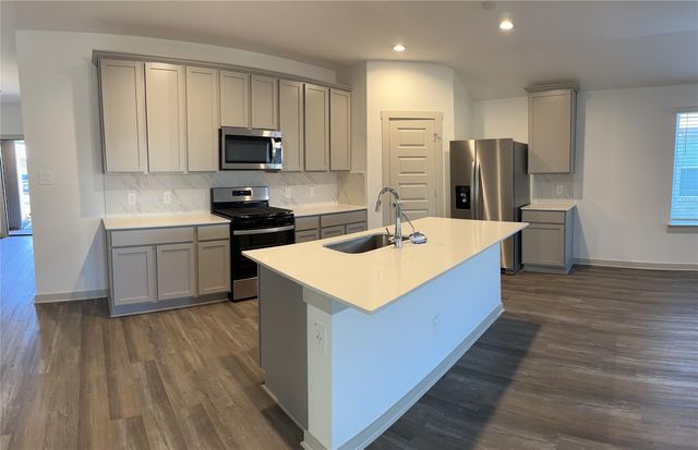 7315 Lakeway Bluff Lane, Richmond, TX 77407
