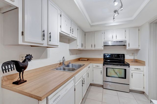 7738 Lakeside Boulevard 353, Boca Raton, FL 33434