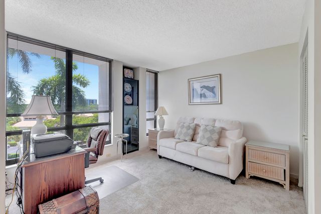 7738 Lakeside Boulevard 353, Boca Raton, FL 33434
