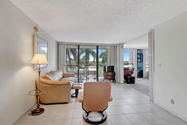 7738 Lakeside Boulevard 353, Boca Raton, FL 33434