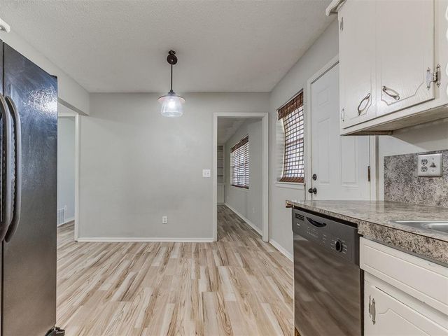 118 Brookside Drive, Moore, OK 73160