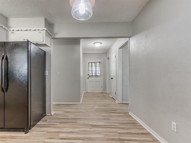 118 Brookside Drive, Moore, OK 73160