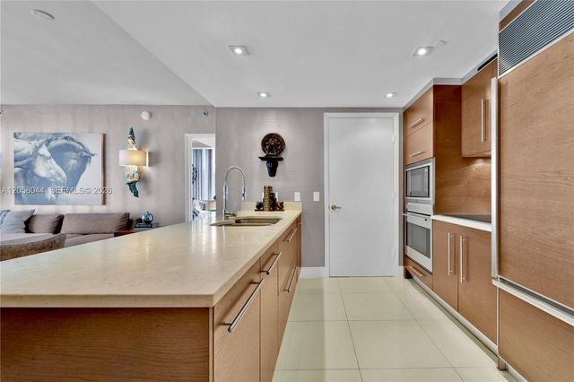 475 Brickell Avenue 5013, Miami, FL 33131
