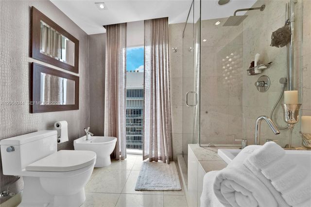 475 Brickell Avenue 5013, Miami, FL 33131