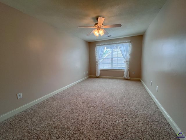 602 Lattice Bend, Bonaire, GA 31005
