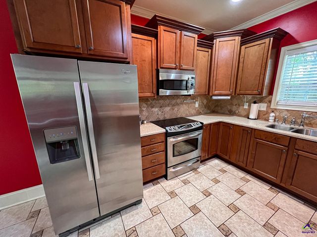 602 Lattice Bend, Bonaire, GA 31005