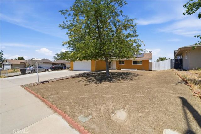 15988 Arroyo Drive, Victorville, CA 92395
