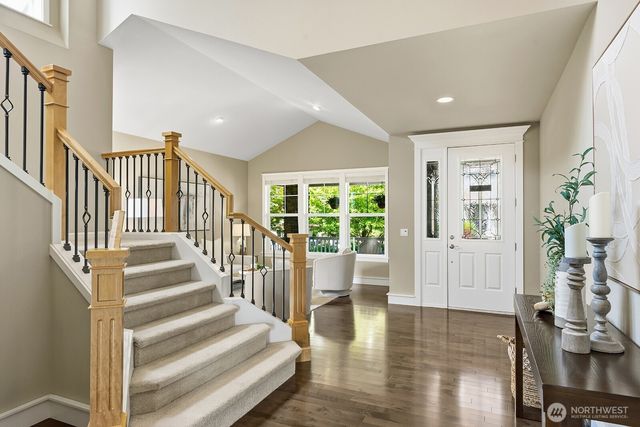 7602 Huckleberry Way SE, Snoqualmie, WA 98065