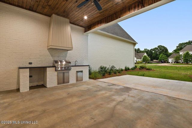 214 Welchshire Drive, Madison, MS 39110