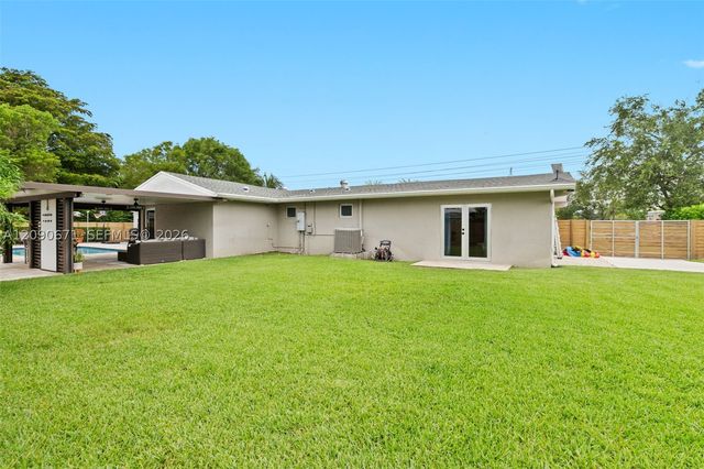 9970 SW 132nd St, Miami, FL 33176