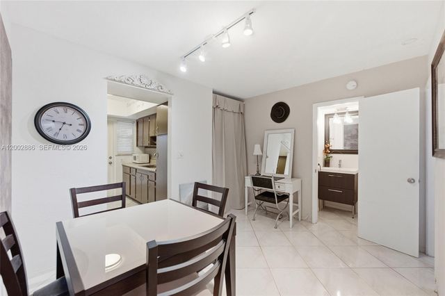 3216 SE 12th Street 8, Pompano Beach, FL 33062