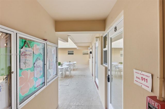 3216 SE 12th Street 8, Pompano Beach, FL 33062