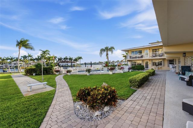 3216 SE 12th Street 8, Pompano Beach, FL 33062