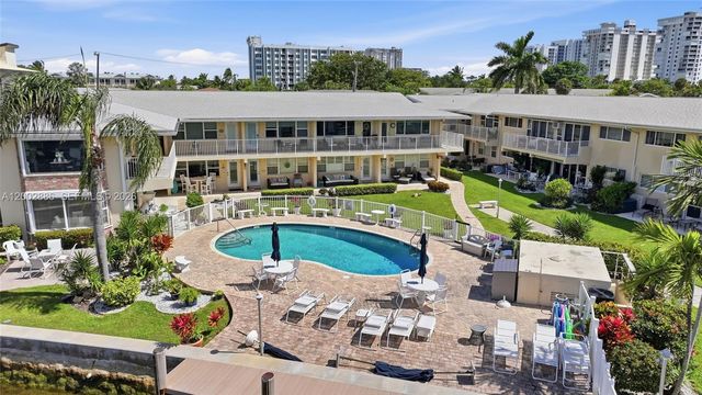 3216 SE 12th Street 8, Pompano Beach, FL 33062