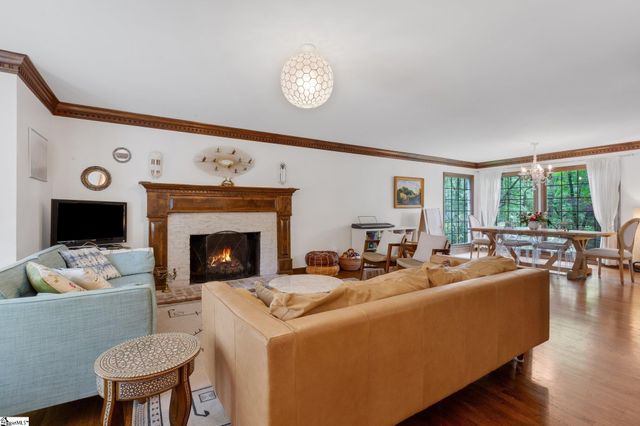 304 Oak Brook Way, Taylors, SC 29687