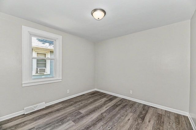 3400 S 8th AVENUE, Racine, WI 53402