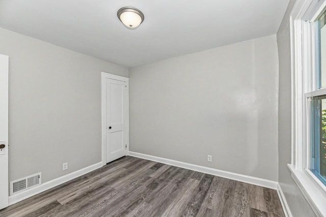 3400 S 8th AVENUE, Racine, WI 53402