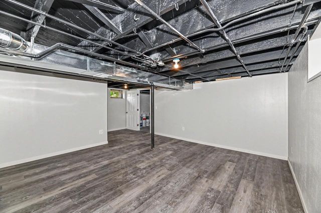 3400 S 8th AVENUE, Racine, WI 53402