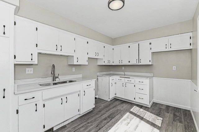 3400 S 8th AVENUE, Racine, WI 53402