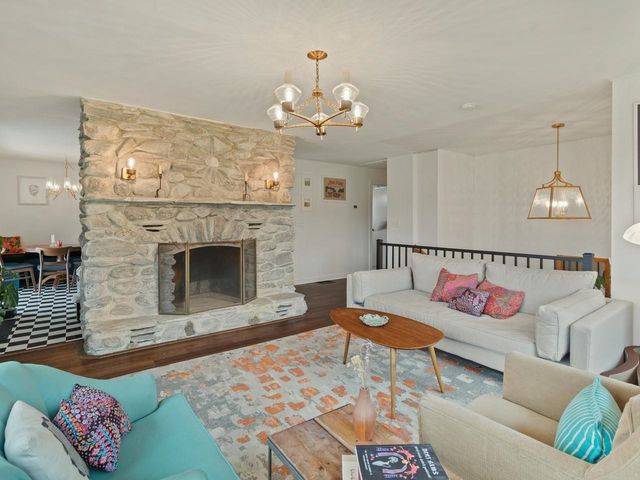1621 VT Route 128, Westford, VT 05494