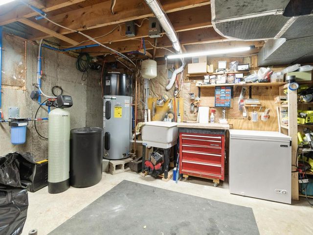 1621 VT Route 128, Westford, VT 05494