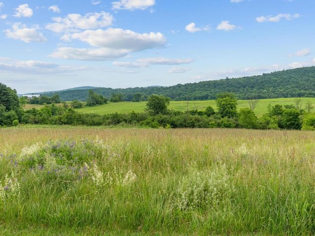 1621 VT Route 128, Westford, VT 05494