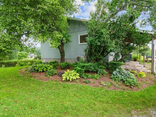 1621 VT Route 128, Westford, VT 05494
