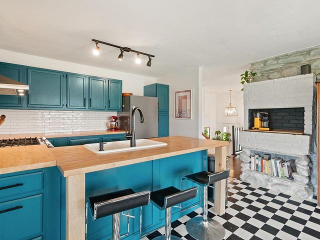 1621 VT Route 128, Westford, VT 05494