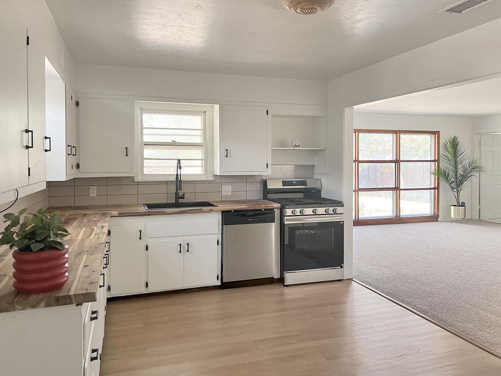 3804 38th Street, Lubbock, TX 79413