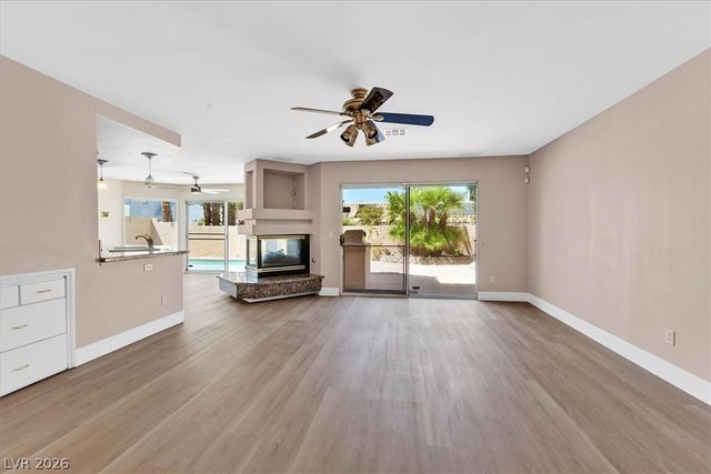 2704 TIMBER CROSSING Court, Henderson, NV 89074