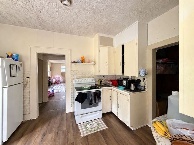 21481 E 45th Street S, Broken Arrow, OK 74014