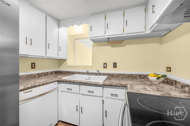 402 N Sangrena Drive, Pooler, GA 31322