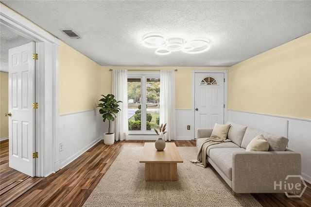 402 N Sangrena Drive, Pooler, GA 31322