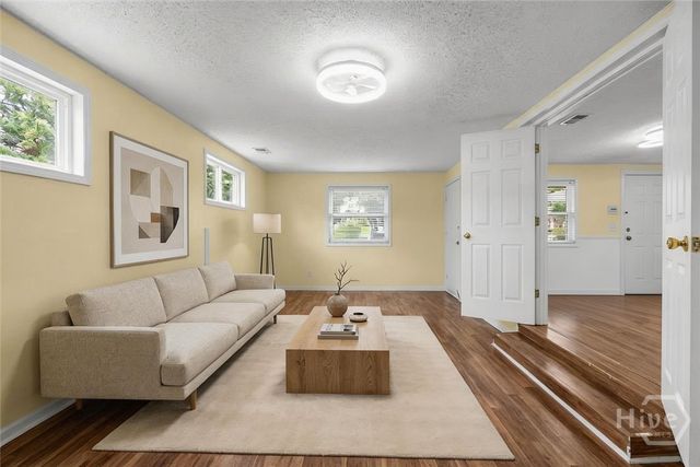 402 N Sangrena Drive, Pooler, GA 31322