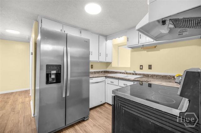 402 N Sangrena Drive, Pooler, GA 31322